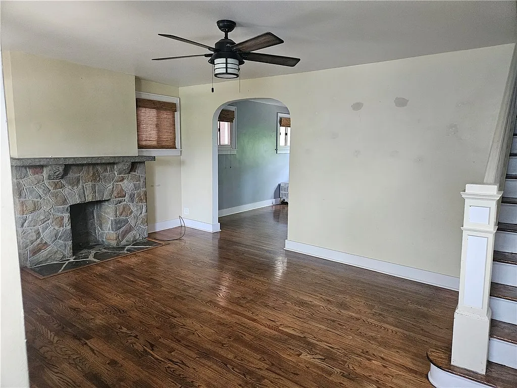 2 bed, 1221 sqft, $1,800 — Photo 3