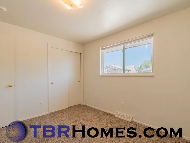 2340 W Harvard Ave — Photo 11