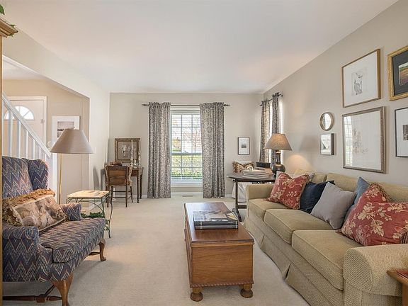 5th image of 2805 Green Valley Dr