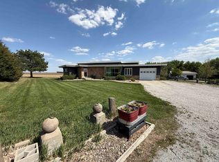 1111 Road N, York, NE 68467