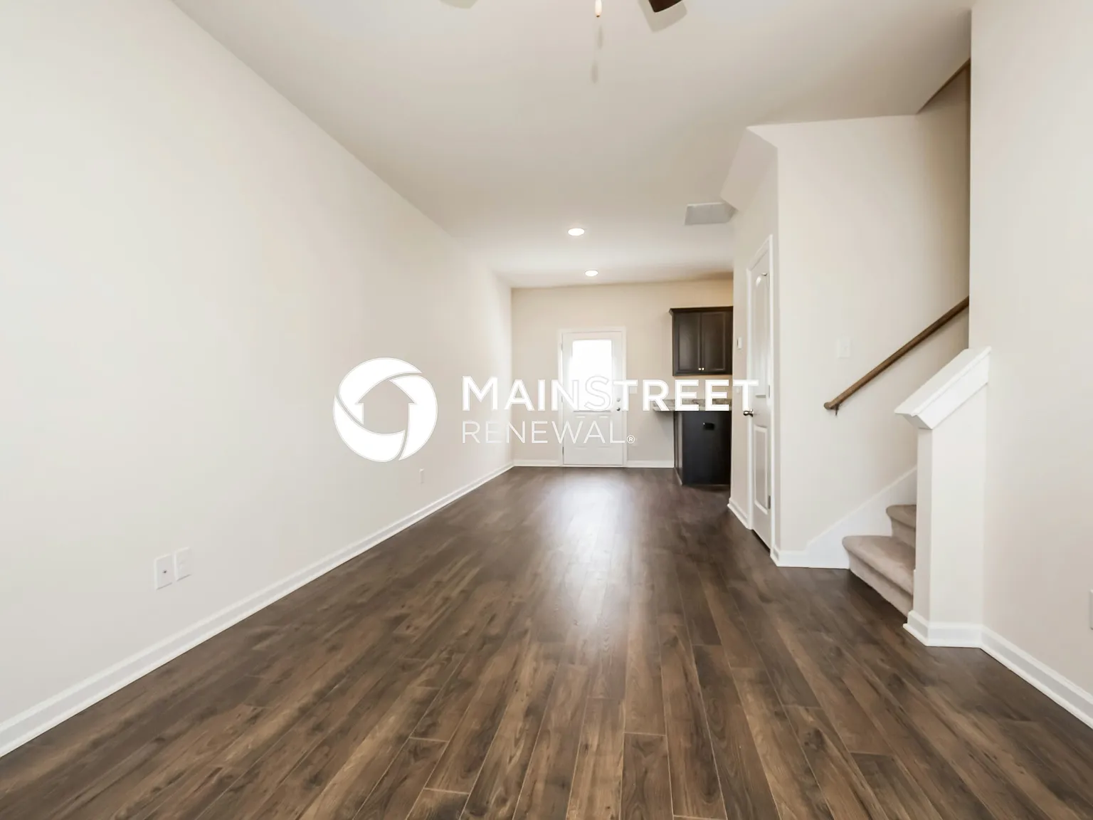 1070 Arlene Dr — Photo 4