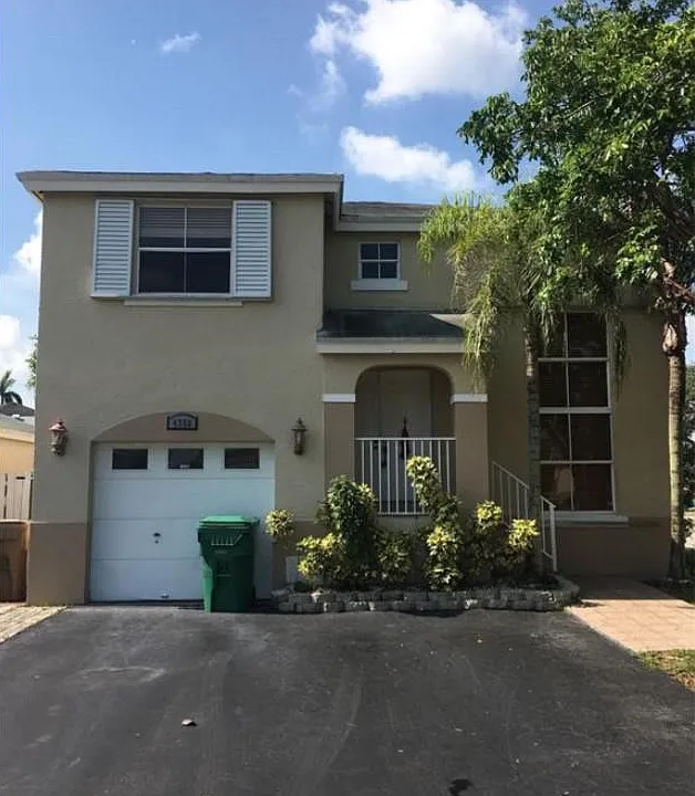 4350 SW 72nd Ter