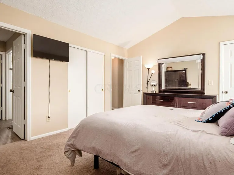 6985 Muirfield Dr — Photo 12