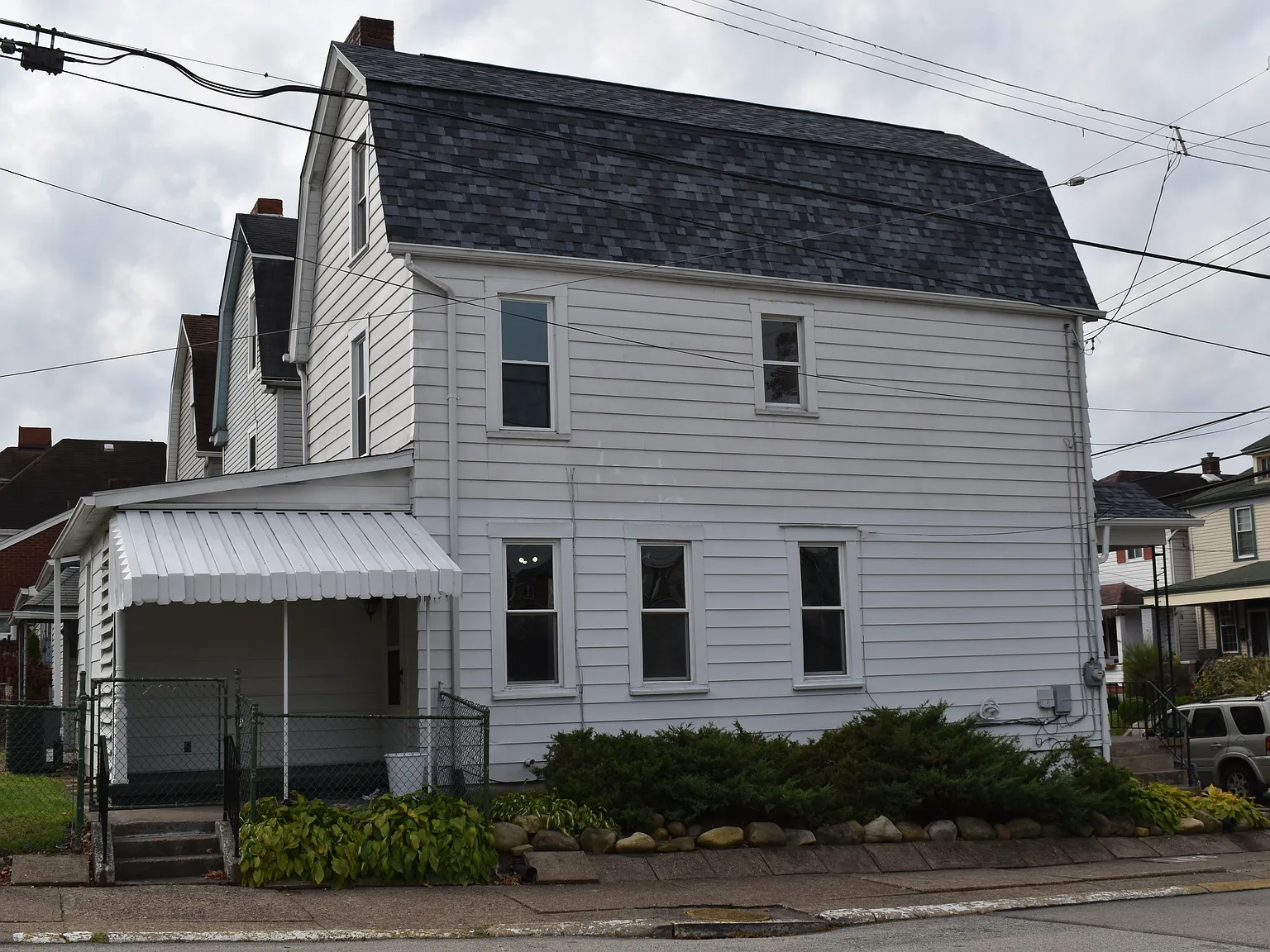 3 bed, 1627 sqft, $1,300 — Photo 2