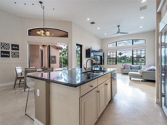 4th image of 8743 Estada Cir