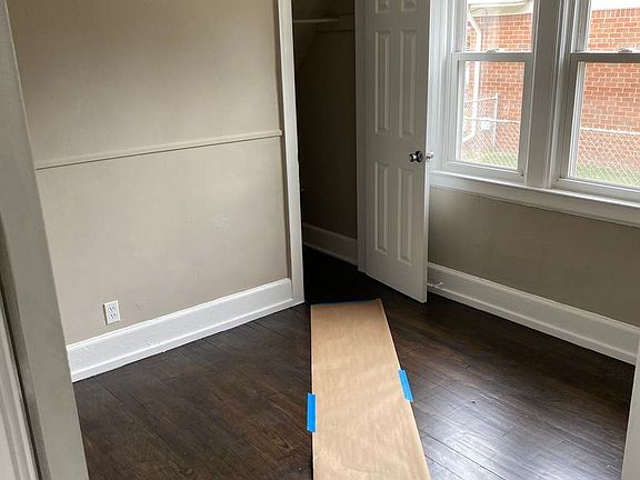 5th image of 18229 Glendale St #10303216