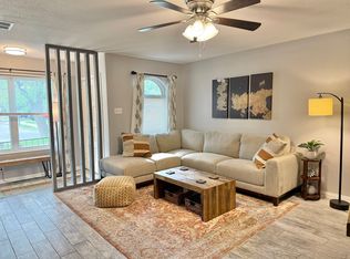 157 Sheri Ln, Hurst, TX 76053