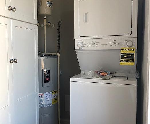 3rd image of 812 N Robinson St