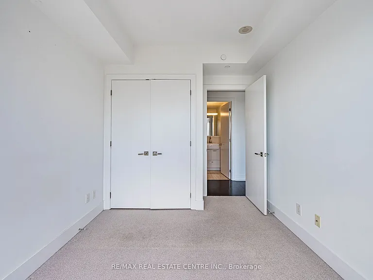 170 Avenue Rd #1203 — Photo 21