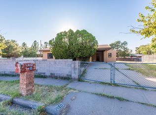 1410 Sacramento Ct, Las Cruces, NM 88001
