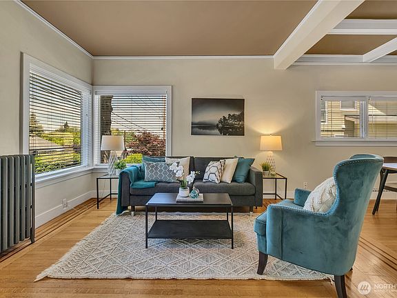 3rd image of 2204 3rd Avenue W