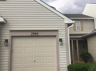2944 White Thorn Cir, Naperville, IL 60564