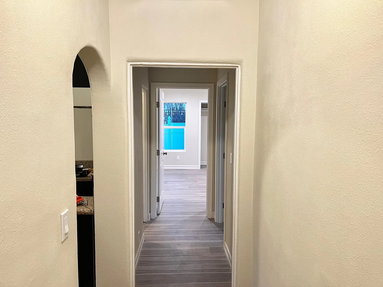2 bed, 761 sqft, $2,600 — Photo 3