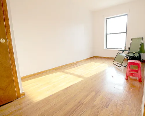 Rented by Elite NY Holdings | media 12