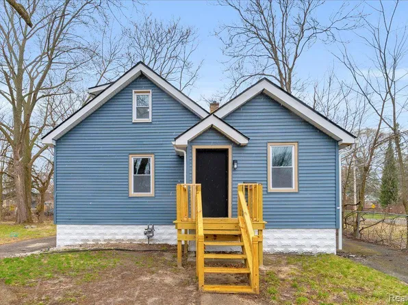 15907 Blackstone St, Detroit, MI 48223