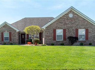 2206 Shadowbrook Ln, Jeffersonville, IN 47130