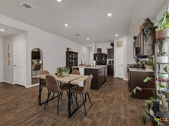 5th image of 204 Whipporwill Ln