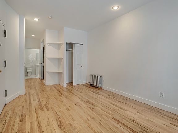5th image of 128 E 96th St APT 1D