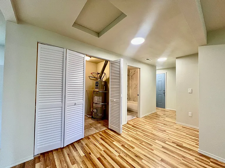 2020 SE 154th Ave — Photo 9