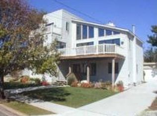 215 54th St, Avalon, NJ 08202