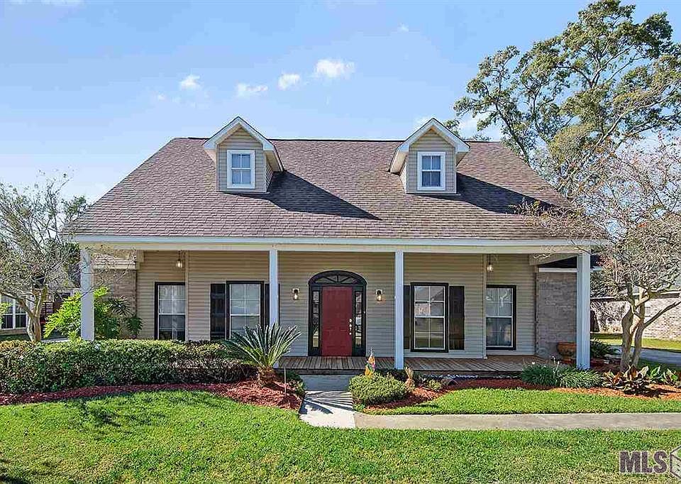 1st image of 17497 Lauren Dr