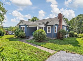 1412 Kanuga Rd, Hendersonville, NC 28739