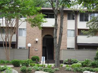 19441 Brassie Pl APT 304, Montgomery Village, MD 20886