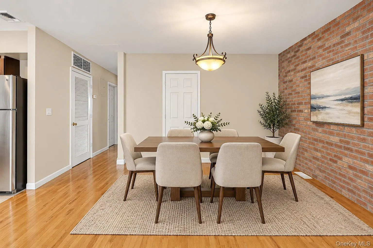 2 bed, 2.0 bath, 1250 sqft, $3,100 — Photo 3
