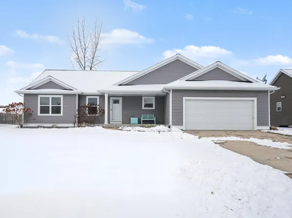 8535 Summer Ridge Dr, Freeland, MI 48623