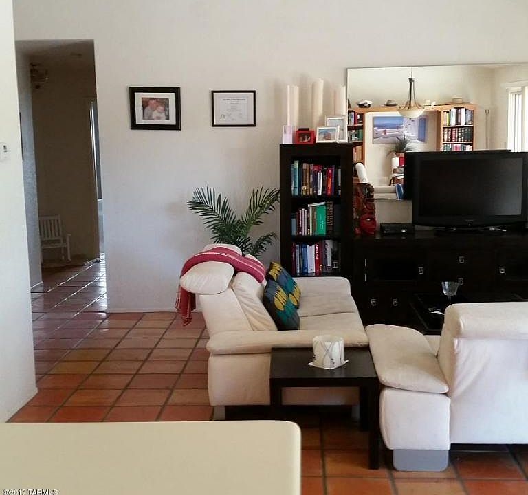 2nd image of 8200 S Placita Del Barquero