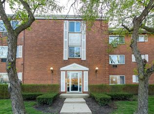 8440 Skokie Blvd, Skokie, IL 60077
