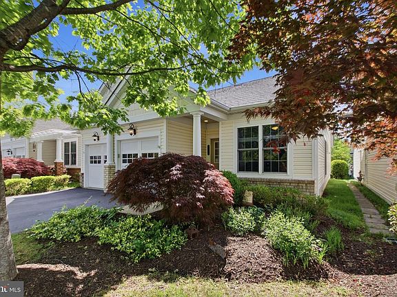 4th image of 8873 White Orchid Pl
