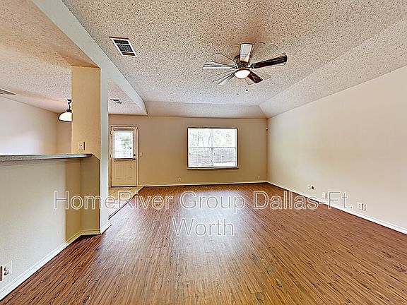 2nd image of 603 River Run Dr