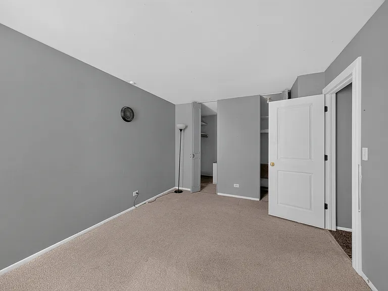 614 Bryn Mawr Ct — Photo 8
