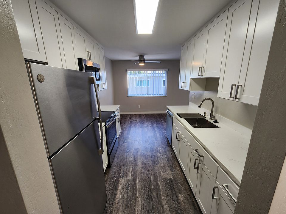 1st image of 2721 Midtown Ct #218