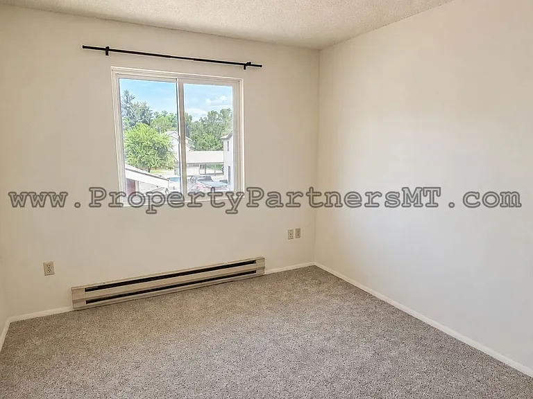 209 S 15th Ave — Photo 11