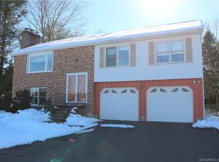 263 E Ridge Rd, Middletown, CT 06457