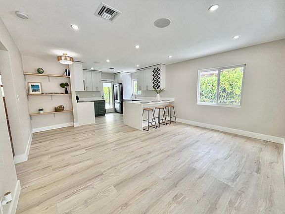 5th image of 606 Avenida Alegre