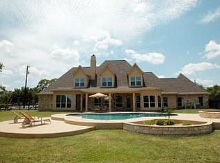 350 Woodland Dr, Driftwood, TX 78619