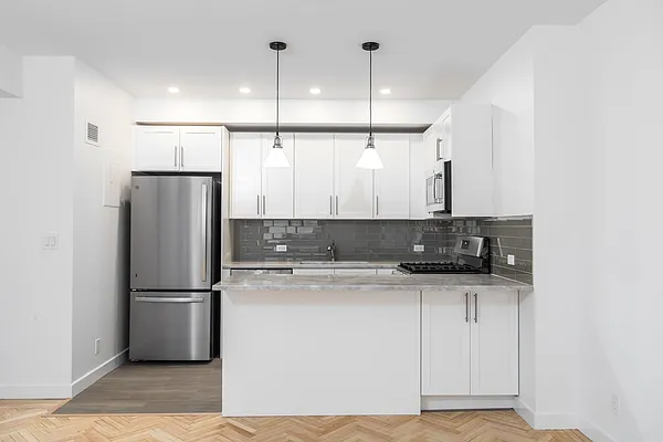 Rented by Sotheby's International Realty | media 15