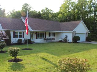 336 Shades Beach Rd, Erie, PA 16511