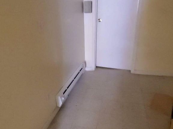 3rd image of 373 E 154th St APT 4L
