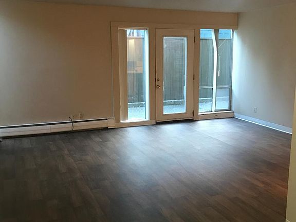 Main living/dining