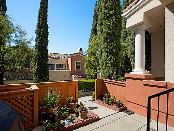 4th image of 1045 S San Marino Way