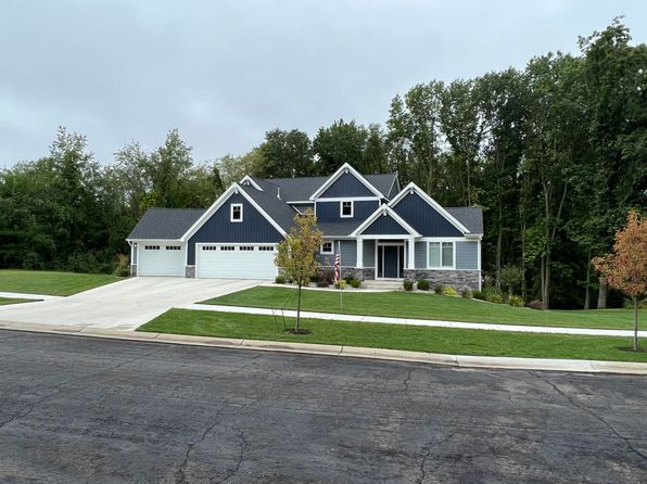 35 Arapaho Trl, Coldwater, MI 49036