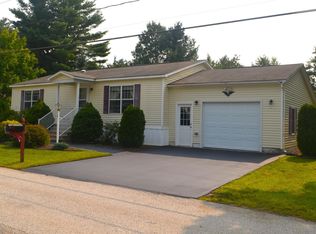 33 Centerwood Dr, Concord, NH 03301
