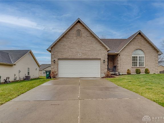 4th image of 152 Marisa Dr