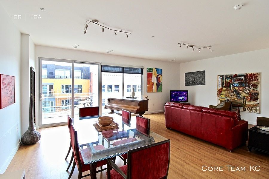 1st image of 1912 Main St #306