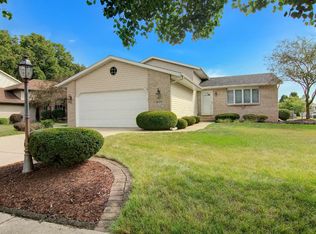 1693 Liberty St, Hobart, IN 46342