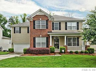 6325 Colonial Garden Dr, Huntersville, NC 28078